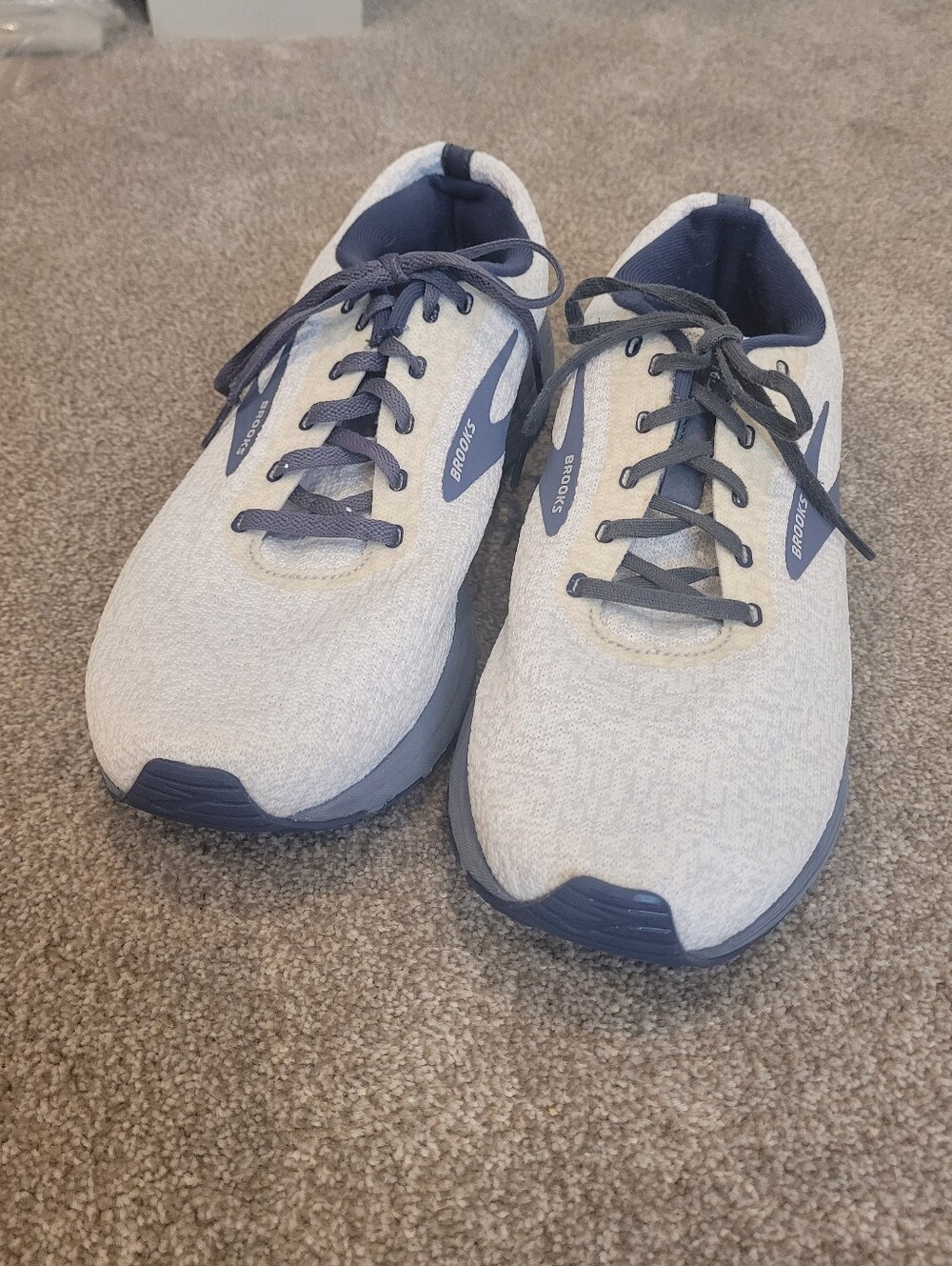 Brooks Series 3 Mens Running Shoes Size 10.5 - Picture 3 of 7